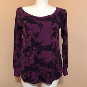 Purple tiedye sweatshirt NWOT Torrid scoop neck size 0 soft pocket thumbholes